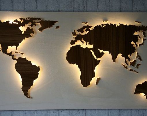  gün ışıgı aydınlatmalı dünya haritası